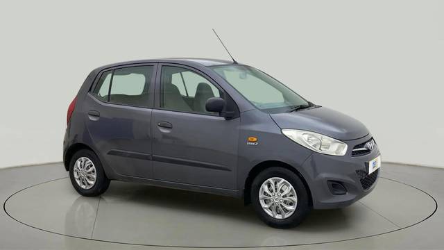 https://images10.gaadi.com/usedcar_image/4581302/original/4401844142304b3f3be38d42886dd5cb.jpg?imwidth=6400