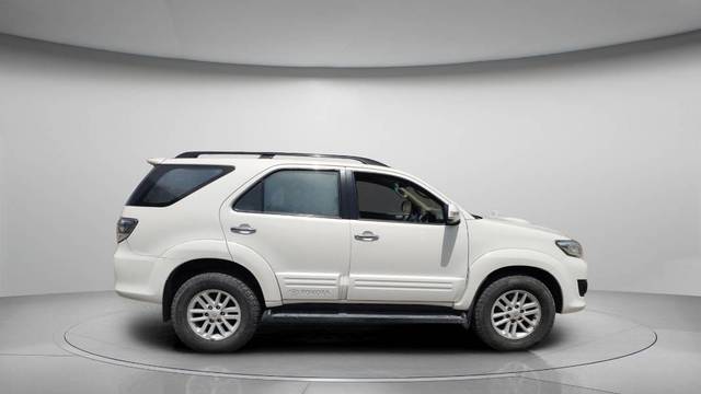 https://images10.gaadi.com/usedcar_image/4581309/original/processed_c48246ed-c1c5-4b39-822b-2468b1806c53.jpeg?imwidth=6401