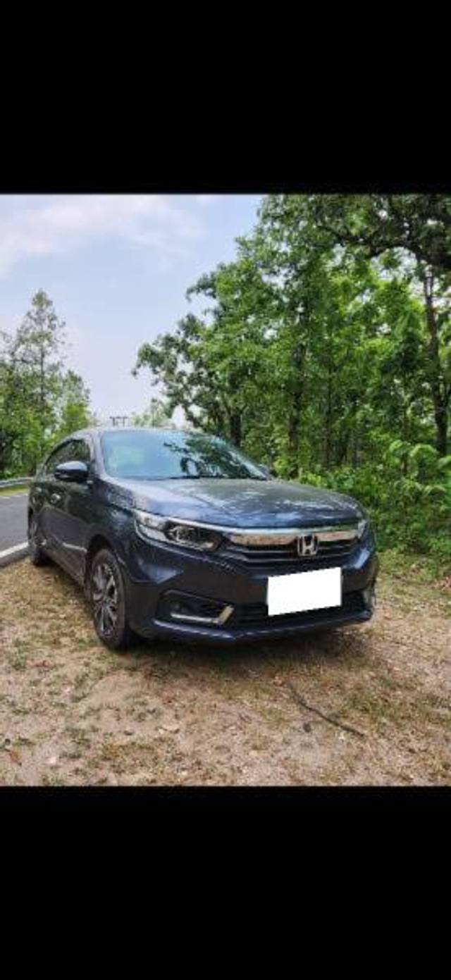 https://images10.gaadi.com/usedcar_image/4581319/original/processed_1f3ab965-4b97-4304-84b4-6fa4e089f941.jpg?imwidth=6400