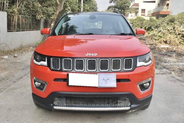 https://images10.gaadi.com/usedcar_image/4581322/original/processed_f01b82905b48cf01df01af3e4bee0702.jpg?imwidth=6401