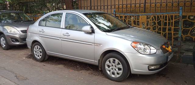 https://images10.gaadi.com/usedcar_image/4581328/original/0944591817181c5b0d946a01fefc1103.jpg?imwidth=6402
