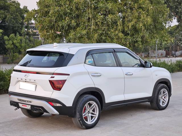 https://images10.gaadi.com/usedcar_image/4581344/original/processed_3a35ce25b2d322337d7e0a8743ae743f.jpg?imwidth=6402
