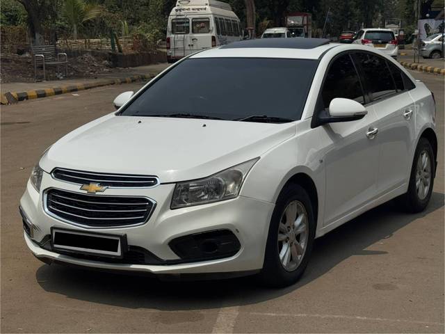 https://images10.gaadi.com/usedcar_image/4581350/original/processed_fcdd44de-cd6b-413e-bd38-35b8d6d63f43.jpg?imwidth=6402