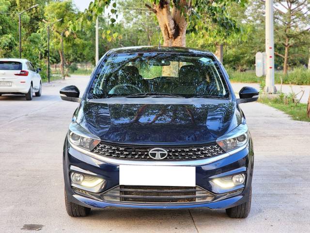 https://images10.gaadi.com/usedcar_image/4581366/original/processed_4b7bdf50f91047c5555a5afa3da5e6a2.jpg?imwidth=6400