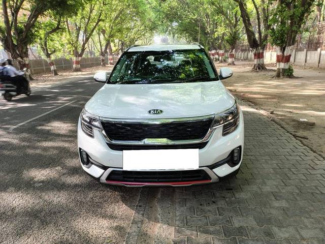https://images10.gaadi.com/usedcar_image/4581375/original/processed_f8b6bef1257bcbb4b82cdad94eed744f.jpg?imwidth=6400