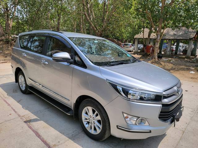 https://images10.gaadi.com/usedcar_image/4581382/original/processed_f25c7b1e1adf8bc808b60105a84f9e26.jpg?imwidth=6400
