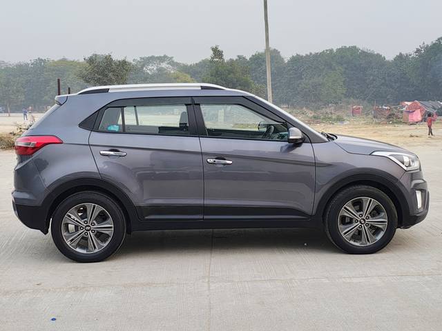 https://images10.gaadi.com/usedcar_image/4581387/original/0dbdee56a6e9cdeda9f95a77667d87e0.jpg?imwidth=6401