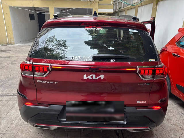 https://images10.gaadi.com/usedcar_image/4581430/original/ae0e4ca4-55ba-4555-b7d1-60a83ab8d316.png?imwidth=6402
