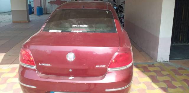 https://images10.gaadi.com/usedcar_image/4581460/original/processed_10b6ef66-38a4-4b46-9afa-0c865eb4ff67.jpg?imwidth=6401
