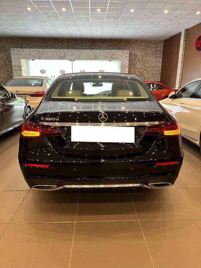 https://images10.gaadi.com/usedcar_image/4581468/original/processed_e79226ec3ce05e33f8ed75eea93fefc3.jpg?imwidth=6401