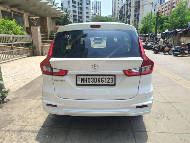https://images10.gaadi.com/usedcar_image/4581470/original/processed_af4a8752ece72f4cec7bf230c001c86e.jpg?imwidth=6402