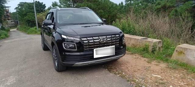 https://images10.gaadi.com/usedcar_image/4581472/original/processed_processed_3becc579-a6cc-4849-a261-bf7abdbae58a.jpeg?imwidth=6400
