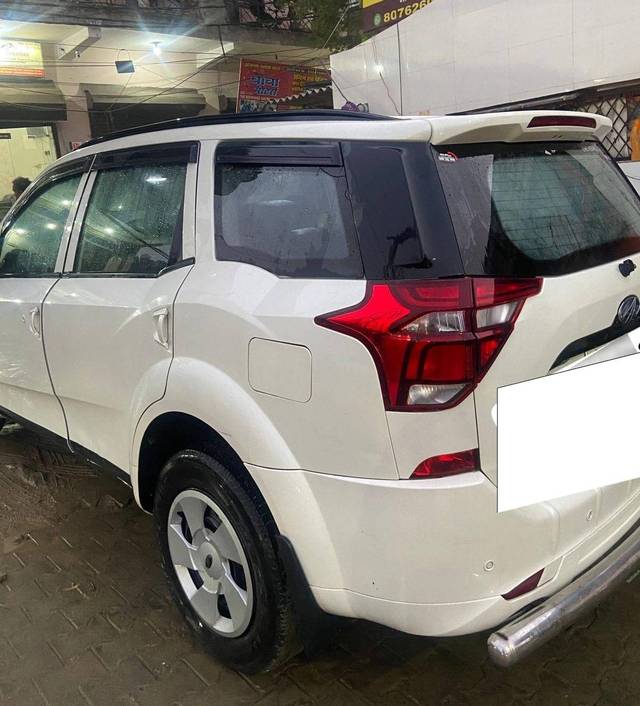 https://images10.gaadi.com/usedcar_image/4581476/original/processed_0db1777e5cbd16b71cca77b1425afec5.jpg?imwidth=6401