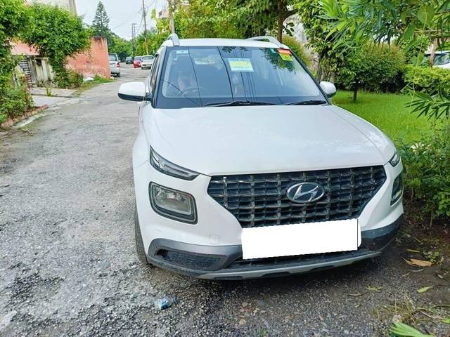 https://images10.gaadi.com/usedcar_image/4581516/original/processed_e46db7f57b2c511e6c38e131b8ed9c74.jpg?imwidth=6400