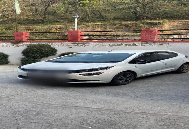 https://images10.gaadi.com/usedcar_image/4581533/original/c95ef4c3-b4b3-47b6-803f-8139c9998eab.?imwidth=6401