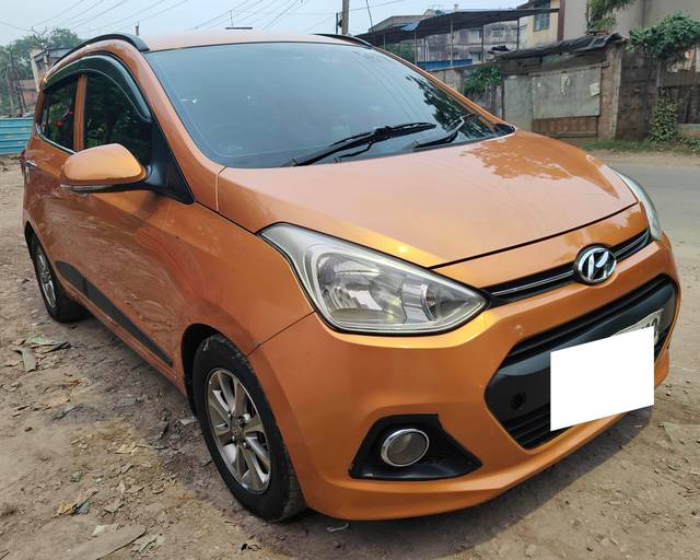 https://images10.gaadi.com/usedcar_image/4581555/original/processed_c62bd90c586393604ff3f9992a8670b6.jpg?imwidth=6401