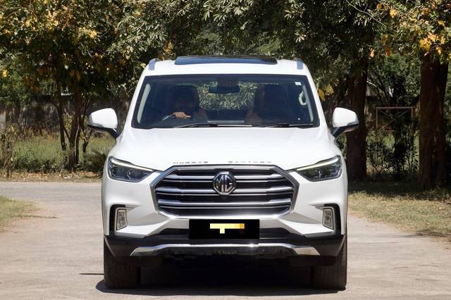 https://images10.gaadi.com/usedcar_image/4581610/original/processed_01a8bf6e895bd240408a64fed2e404aa.jpg?imwidth=6400