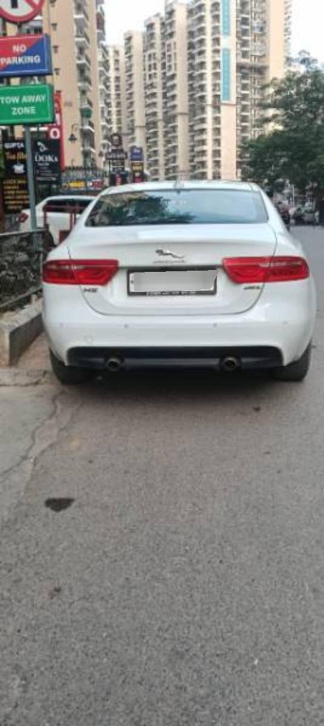 https://images10.gaadi.com/usedcar_image/4581621/original/processed_5b8534fd-c963-4fb0-984b-982090766b6c.jpg?imwidth=6401
