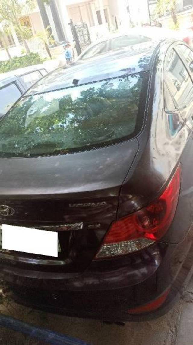 https://images10.gaadi.com/usedcar_image/4581656/original/processed_a25ccb8b-b016-4371-ab92-a18819e0c9b8.jpg?imwidth=6401
