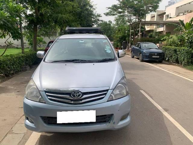 https://images10.gaadi.com/usedcar_image/4581665/original/processed_c16b8872-e5a1-487e-a287-eaca6200e642.jpg?imwidth=6400