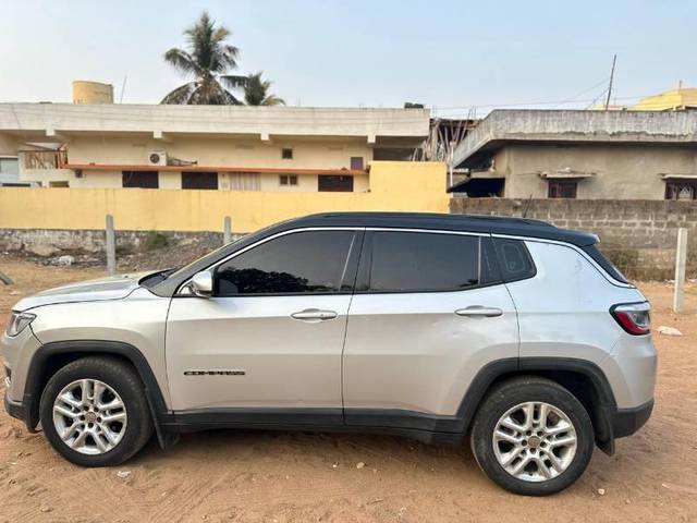 https://images10.gaadi.com/usedcar_image/4581670/original/processed_46c5babd-bd3a-45a6-ae9a-c81e16dfb334.jpeg?imwidth=6402
