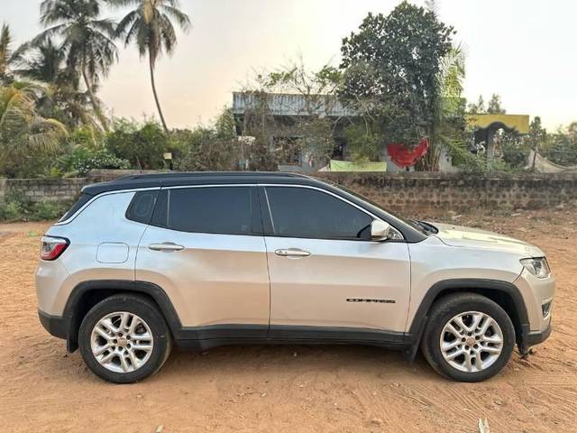 https://images10.gaadi.com/usedcar_image/4581670/original/processed_ee552e53-2a85-4b28-a6ba-b7b6c94eb3be.jpeg?imwidth=6401