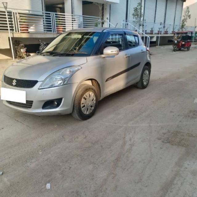 https://images10.gaadi.com/usedcar_image/4581678/original/processed_66f78d6d-7593-4595-a7a5-8ab16707ddc3.jpg?imwidth=6400
