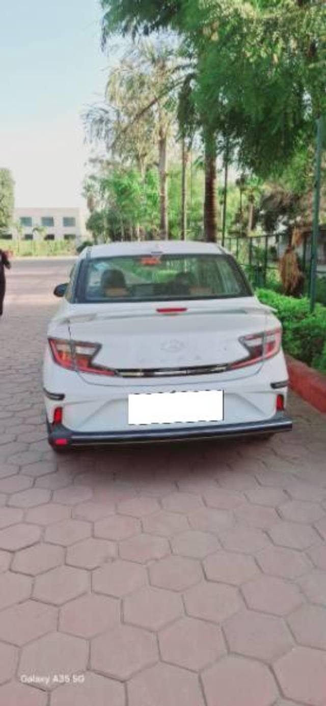 https://images10.gaadi.com/usedcar_image/4581680/original/processed_4b737d3d-9fb7-456d-bcf3-d2c9642174f9.jpg?imwidth=6401