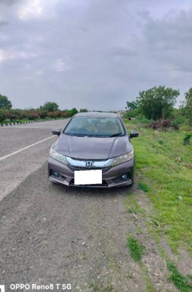 https://images10.gaadi.com/usedcar_image/4581681/original/processed_ec9d5157-ba2b-47c1-b548-b0d4704af0ca.jpg?imwidth=6400