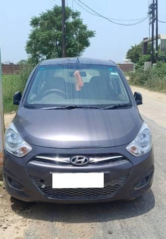 https://images10.gaadi.com/usedcar_image/4581685/original/processed_1ba8c1fa-e5bc-4805-99ee-4ab561323fb5.jpeg?imwidth=6400