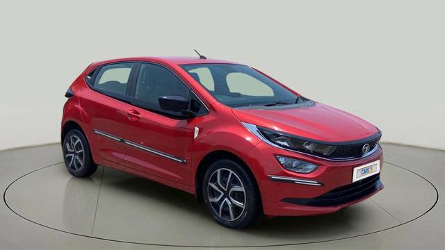 https://images10.gaadi.com/usedcar_image/4581699/original/da50f379a23590104bf580e9f2af0b44.jpg?imwidth=6400
