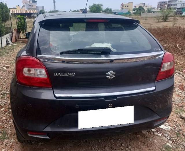 https://images10.gaadi.com/usedcar_image/4581701/original/processed_c659b0e4-ee37-46d4-9f37-b7301dc4f2ed.jpg?imwidth=6401