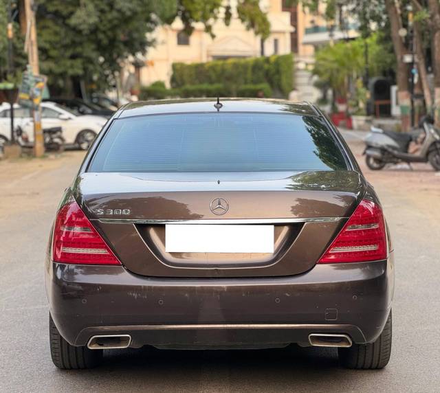 https://images10.gaadi.com/usedcar_image/4581744/original/processed_64003366424c12534c49f549846e20b7.jpg?imwidth=6402
