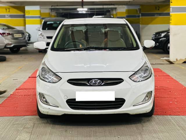 https://images10.gaadi.com/usedcar_image/4581762/original/processed_5eb4ca81d657842d56191ce7db27a3b0.jpg?imwidth=6402