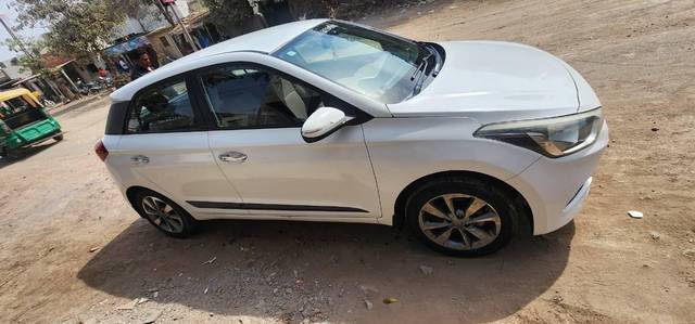https://images10.gaadi.com/usedcar_image/4581832/original/processed_4c3b2671-50d9-4d76-b4f0-807e89fb2e04.jpg?imwidth=6400
