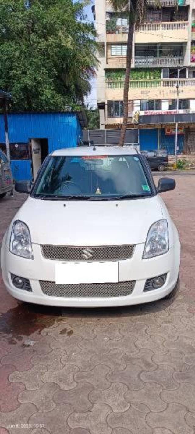 https://images10.gaadi.com/usedcar_image/4581844/original/processed_48cb5940-8584-4431-a870-500b320ab370.jpg?imwidth=6402