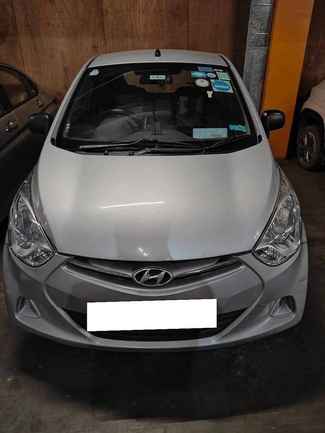 https://images10.gaadi.com/usedcar_image/4581868/original/processed_792fdf57-f438-453f-af87-ffe6c75d4a2c.jpg?imwidth=6400