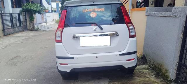https://images10.gaadi.com/usedcar_image/4581897/original/processed_623db789-1115-4b83-ae47-6fa4e190d236.jpg?imwidth=6401