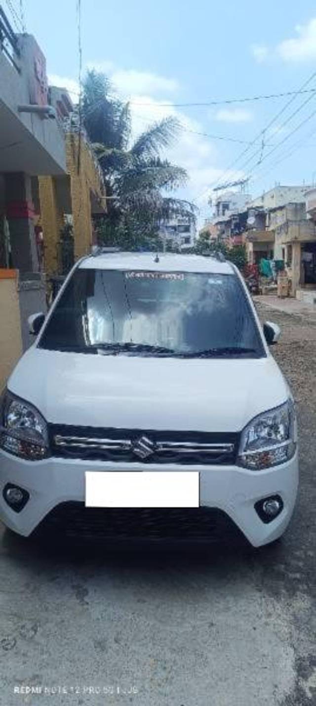 https://images10.gaadi.com/usedcar_image/4581897/original/processed_657f58ae-5e3d-45e7-8476-017e1cab1c90.jpg?imwidth=6400