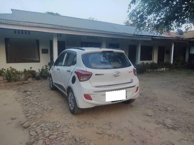 https://images10.gaadi.com/usedcar_image/4581907/original/processed_be7793bc-822c-470b-9579-9840d2163ebe.jpg?imwidth=6401