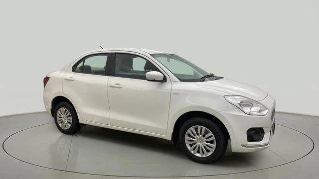 https://images10.gaadi.com/usedcar_image/4581922/original/d7c6ff33b8a81cb7cfc1147fdbe7fe67.jpg?imwidth=6400