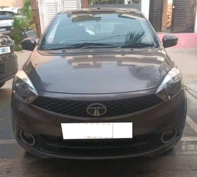https://images10.gaadi.com/usedcar_image/4581954/original/processed_aa24e627-17c7-4bde-a455-af50fec91e87.jpeg?imwidth=6400