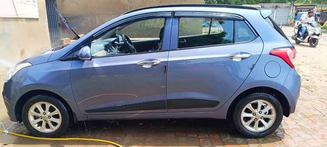 https://images10.gaadi.com/usedcar_image/4581974/original/processed_4c99e3a8-a5a3-43c6-8459-7844d0632710.jpg?imwidth=6400
