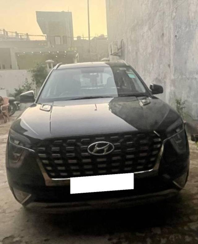 https://images10.gaadi.com/usedcar_image/4582041/original/processed_c837d2ae-335b-4ff8-af9d-544d9ef545f7.jpg?imwidth=6400