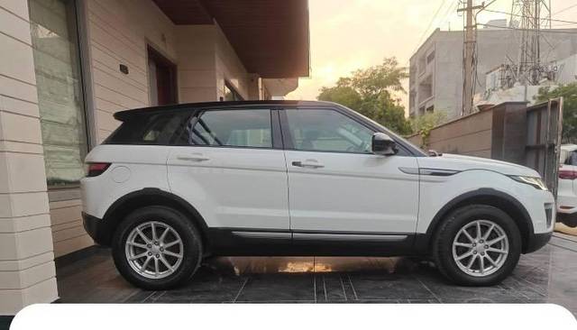 https://images10.gaadi.com/usedcar_image/4582043/original/processed_994f0070-6842-45a0-a7c1-2e245d52d9ea.jpeg?imwidth=6401