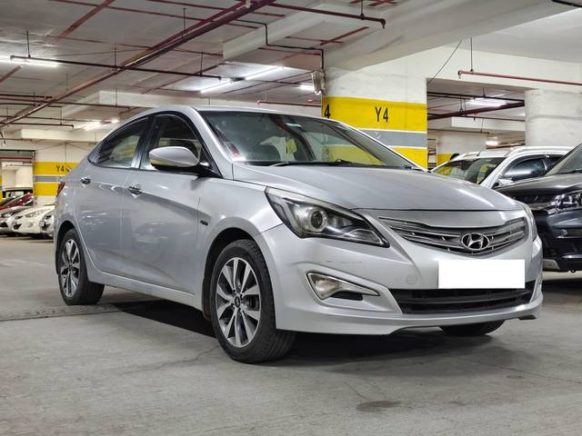 https://images10.gaadi.com/usedcar_image/4582078/original/processed_cb8cf6b095e2c70c141463bebd364cef.jpg?imwidth=6400