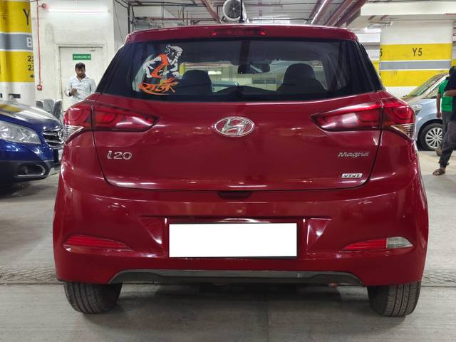 https://images10.gaadi.com/usedcar_image/4582080/original/processed_43062cad6740ff531d18d0544a2dfd2b.jpg?imwidth=6401