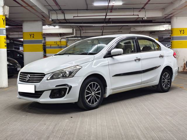 https://images10.gaadi.com/usedcar_image/4582089/original/processed_274e02edbc379d702c607e9a7e54d999.jpg?imwidth=6402