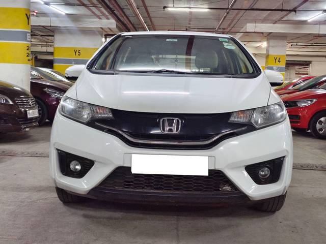 https://images10.gaadi.com/usedcar_image/4582092/original/processed_a28d4441c2ce648e19213d167b9de2aa.jpg?imwidth=6401