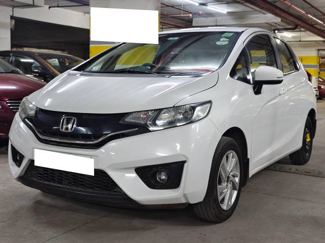 https://images10.gaadi.com/usedcar_image/4582092/original/processed_d37c77aebcc4409f4a72933e2901a77f.jpg?imwidth=6402